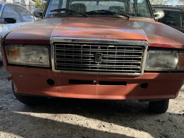 Коричневый ВАЗ 2107, объемом двигателя 1.5 л и пробегом 1000 тыс. км за 408 $, фото 4 на Automoto.ua