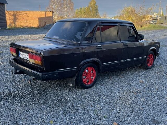 Коричневый ВАЗ 2107, объемом двигателя 1.6 л и пробегом 120 тыс. км за 1099 $, фото 3 на Automoto.ua