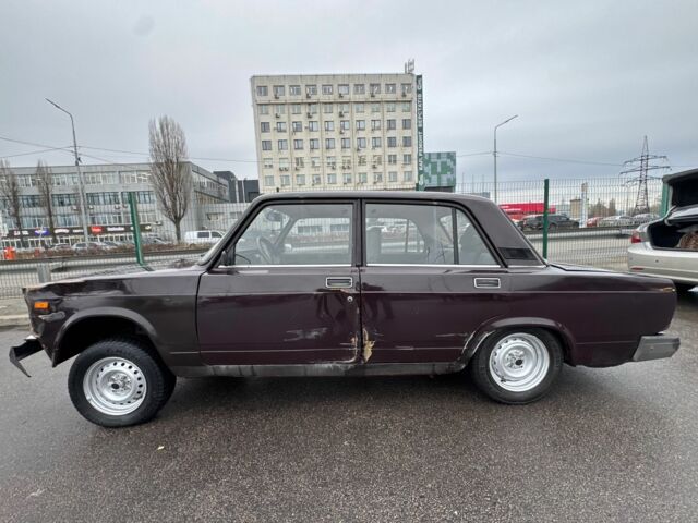 Коричневый ВАЗ 2107, объемом двигателя 1.6 л и пробегом 90 тыс. км за 1500 $, фото 4 на Automoto.ua