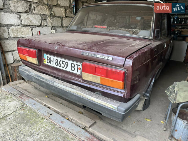Коричневый ВАЗ 2107, объемом двигателя 0 л и пробегом 99 тыс. км за 1200 $, фото 1 на Automoto.ua