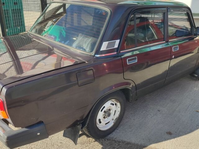 ВАЗ 2107 2008 в Вышгороде на Automoto.ua Коричневый ВАЗ 2107, объемом двигателя 1.5 л и пробегом 70 тыс. км за 1343 $, фото 1 на Automoto.ua