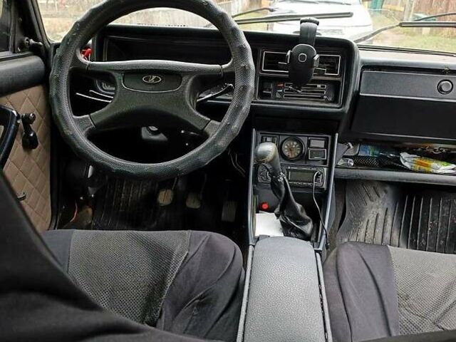 Коричневый ВАЗ 2107, объемом двигателя 1.5 л и пробегом 90 тыс. км за 1400 $, фото 3 на Automoto.ua