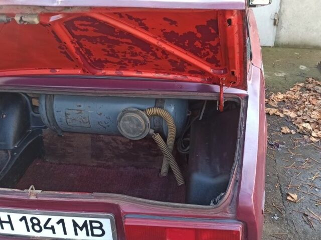 Красный ВАЗ 2107, объемом двигателя 0 л и пробегом 2 тыс. км за 591 $, фото 3 на Automoto.ua