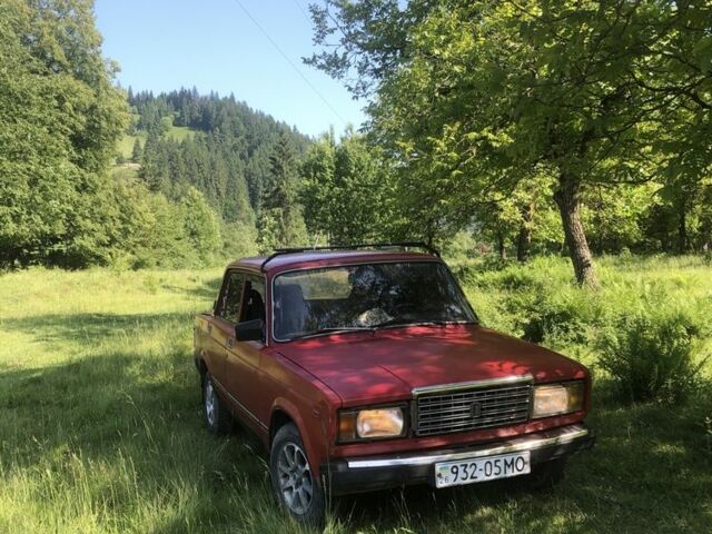 Красный ВАЗ 2107, объемом двигателя 1.6 л и пробегом 3 тыс. км за 600 $, фото 6 на Automoto.ua