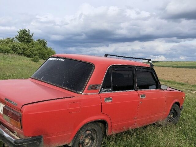 Красный ВАЗ 2107, объемом двигателя 1 л и пробегом 2 тыс. км за 18000 $, фото 2 на Automoto.ua