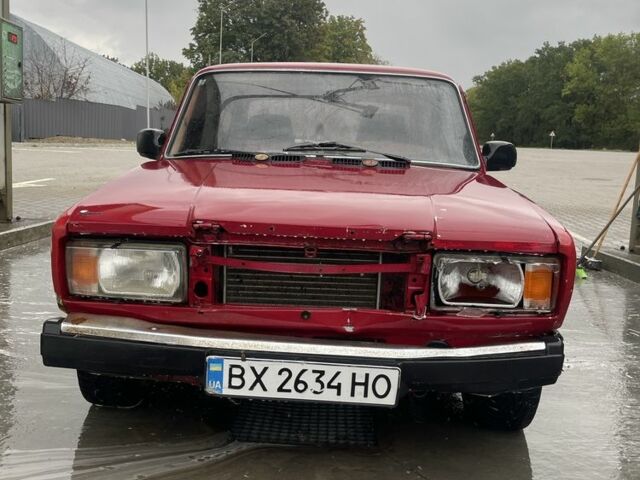 ВАЗ 2107 1989 в Каменце-Подольском на Automoto.ua Красный ВАЗ 2107, объемом двигателя 1.5 л и пробегом 94 тыс. км за 321 $, фото 7 на Automoto.ua