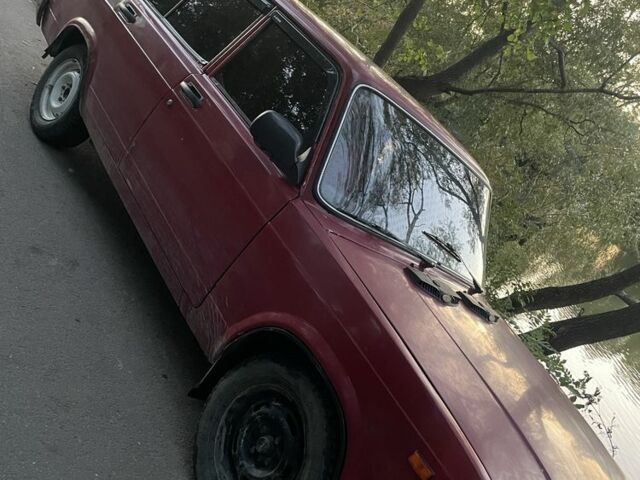 ВАЗ 2107 1989 в Каменце-Подольском на Automoto.ua Красный ВАЗ 2107, объемом двигателя 1.5 л и пробегом 94 тыс. км за 321 $, фото 6 на Automoto.ua