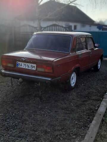 Красный ВАЗ 2107, объемом двигателя 1.6 л и пробегом 86 тыс. км за 1500 $, фото 3 на Automoto.ua