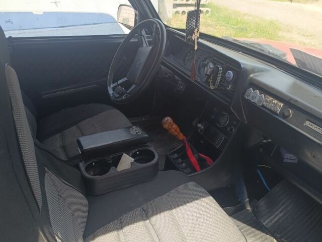 Красный ВАЗ 2107, объемом двигателя 1.5 л и пробегом 99 тыс. км за 484 $, фото 10 на Automoto.ua