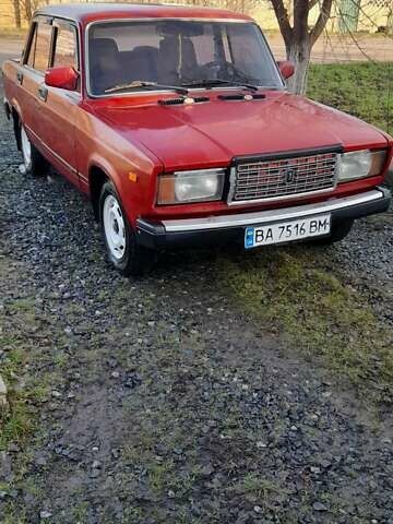 Красный ВАЗ 2107, объемом двигателя 1.6 л и пробегом 86 тыс. км за 1500 $, фото 5 на Automoto.ua
