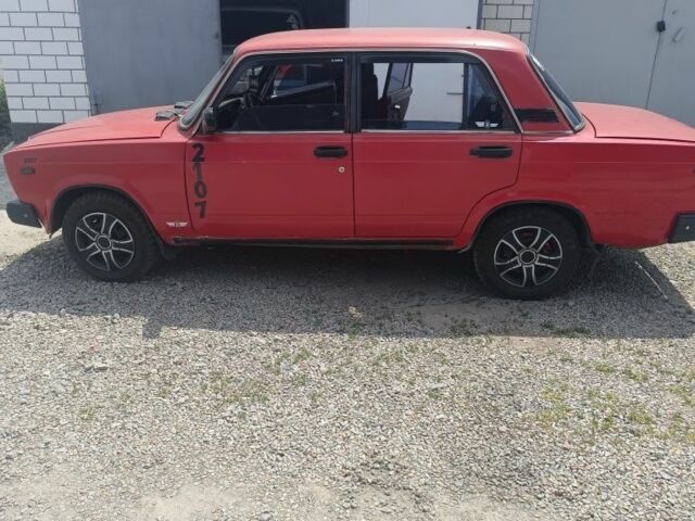 Красный ВАЗ 2107, объемом двигателя 1.5 л и пробегом 99 тыс. км за 484 $, фото 6 на Automoto.ua