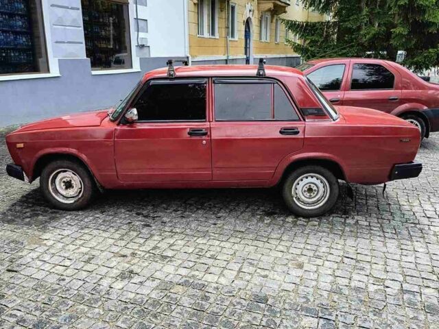 Красный ВАЗ 2107, объемом двигателя 1.6 л и пробегом 120 тыс. км за 35000 $, фото 4 на Automoto.ua