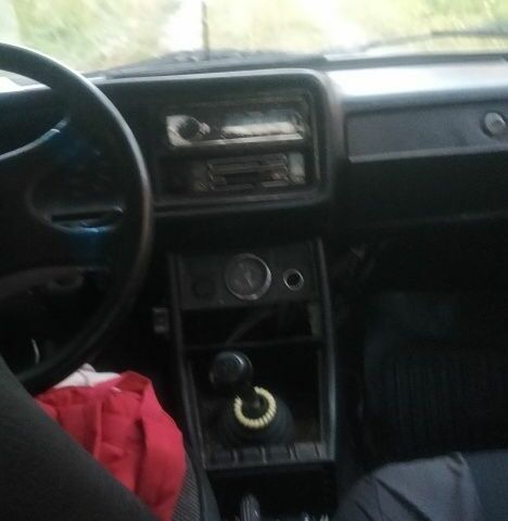 Червоний ВАЗ 2107, об'ємом двигуна 1 л та пробігом 1 тис. км за 715 $, фото 4 на Automoto.ua