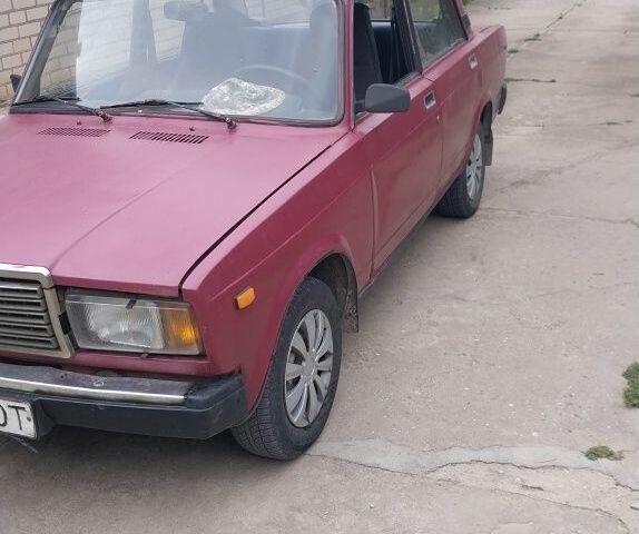 Червоний ВАЗ 2107, об'ємом двигуна 0 л та пробігом 300 тис. км за 28900 $, фото 5 на Automoto.ua