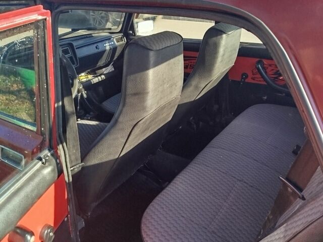 Красный ВАЗ 2107, объемом двигателя 1.45 л и пробегом 2 тыс. км за 1250 $, фото 5 на Automoto.ua