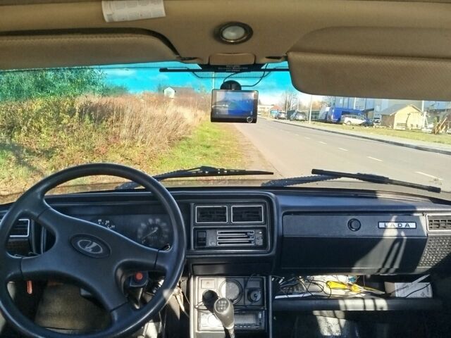 Красный ВАЗ 2107, объемом двигателя 1.45 л и пробегом 2 тыс. км за 1250 $, фото 6 на Automoto.ua