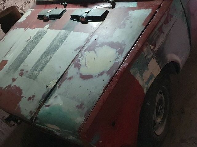 ВАЗ 2107 2007 в Каменское - Днепродзержинск на Automoto.ua Красный ВАЗ 2107, объемом двигателя 0 л и пробегом 100 тыс. км за 800 $, фото 7 на Automoto.ua