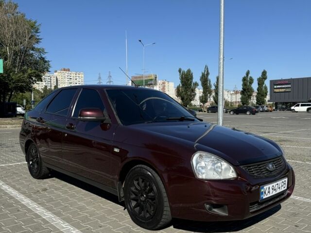 ВАЗ 2107 2012 в Киеве на Automoto.ua Красный ВАЗ 2107, объемом двигателя 1.6 л и пробегом 249 тыс. км за 2550 $, фото 1 на Automoto.ua