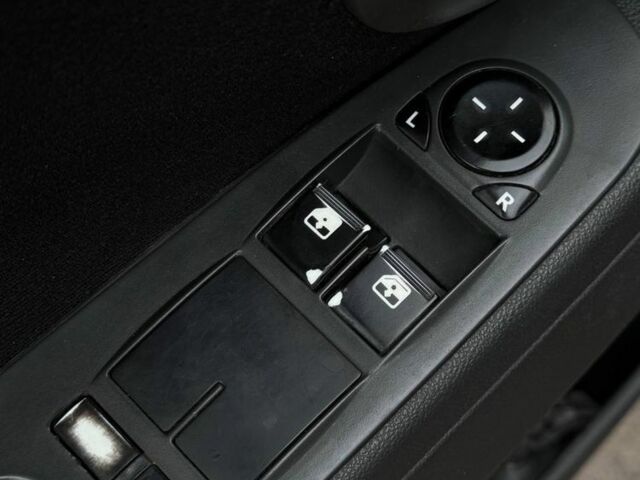 Червоний ВАЗ 2107, об'ємом двигуна 1.6 л та пробігом 157 тис. км за 3000 $, фото 14 на Automoto.ua