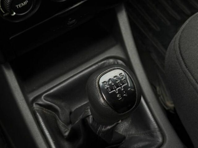 Червоний ВАЗ 2107, об'ємом двигуна 1.6 л та пробігом 157 тис. км за 3000 $, фото 19 на Automoto.ua