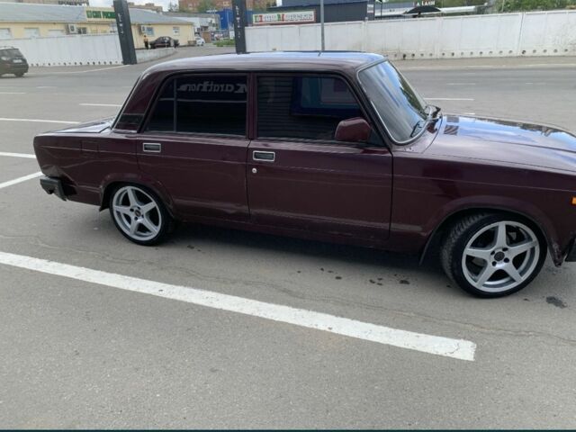 Червоний ВАЗ 2107, об'ємом двигуна 1.5 л та пробігом 73 тис. км за 241 $, фото 2 на Automoto.ua