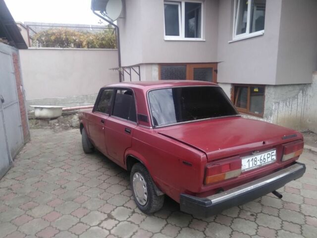 Красный ВАЗ 2107, объемом двигателя 1.6 л и пробегом 100 тыс. км за 404 $, фото 3 на Automoto.ua