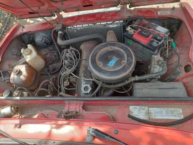 Красный ВАЗ 2107, объемом двигателя 1.5 л и пробегом 35 тыс. км за 593 $, фото 4 на Automoto.ua