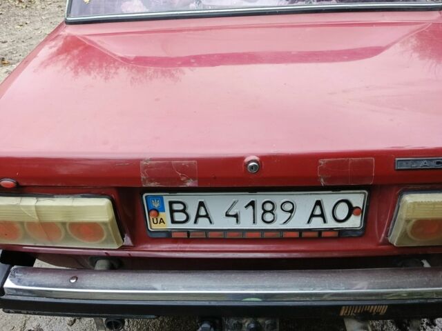 Красный ВАЗ 2107, объемом двигателя 0 л и пробегом 160 тыс. км за 966 $, фото 3 на Automoto.ua