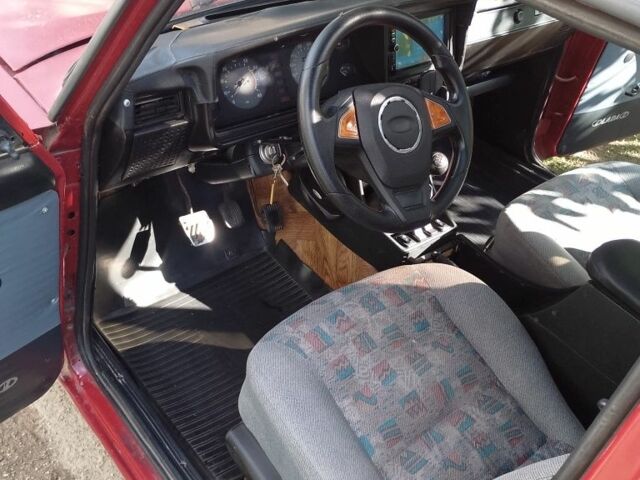 Красный ВАЗ 2107, объемом двигателя 0 л и пробегом 180 тыс. км за 713 $, фото 3 на Automoto.ua