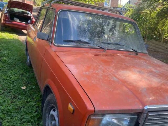 Красный ВАЗ 2107, объемом двигателя 0 л и пробегом 3 тыс. км за 592 $, фото 4 на Automoto.ua