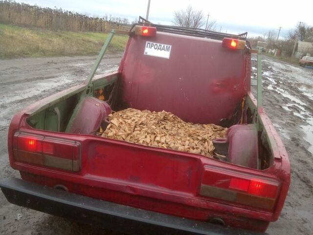 Красный ВАЗ 2107, объемом двигателя 1.6 л и пробегом 60 тыс. км за 595 $, фото 5 на Automoto.ua