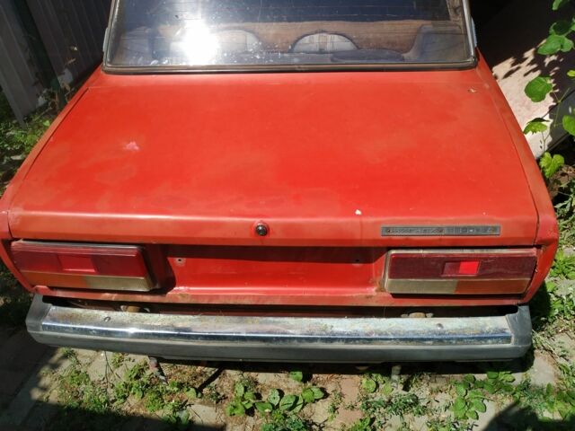 Красный ВАЗ 2107, объемом двигателя 1.5 л и пробегом 176 тыс. км за 350 $, фото 3 на Automoto.ua