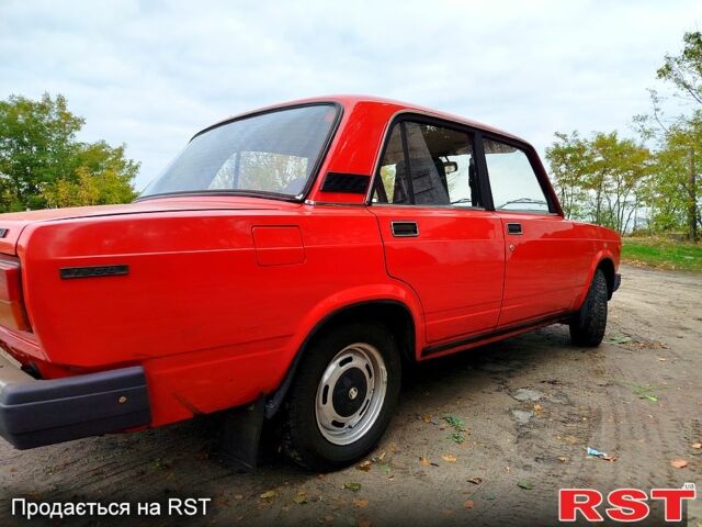 Червоний ВАЗ 2107, об'ємом двигуна 1.5 л та пробігом 129 тис. км за 1100 $, фото 4 на Automoto.ua