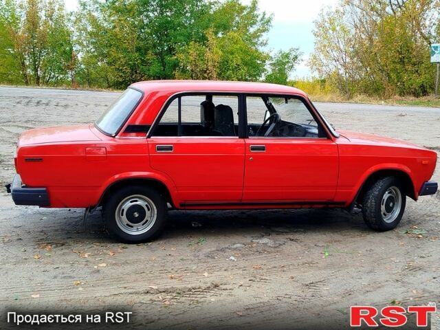 Червоний ВАЗ 2107, об'ємом двигуна 1.5 л та пробігом 129 тис. км за 1100 $, фото 1 на Automoto.ua