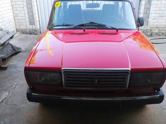 Красный ВАЗ 2107, объемом двигателя 1.5 л и пробегом 120 тыс. км за 1700 $, фото 4 на Automoto.ua