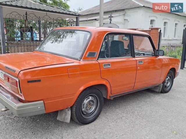 Красный ВАЗ 2107, объемом двигателя 1.4 л и пробегом 139 тыс. км за 999 $, фото 6 на Automoto.ua