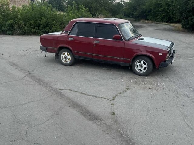 Красный ВАЗ 2107, объемом двигателя 1.6 л и пробегом 58 тыс. км за 384 $, фото 1 на Automoto.ua