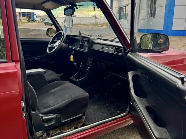 Красный ВАЗ 2107, объемом двигателя 1.5 л и пробегом 94 тыс. км за 1200 $, фото 2 на Automoto.ua