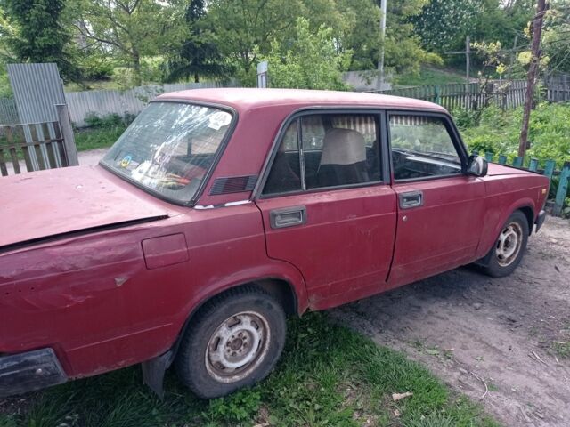 Червоний ВАЗ 2107, об'ємом двигуна 0 л та пробігом 300 тис. км за 550 $, фото 4 на Automoto.ua