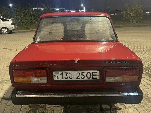 Красный ВАЗ 2107, объемом двигателя 1.5 л и пробегом 1 тыс. км за 1000 $, фото 3 на Automoto.ua