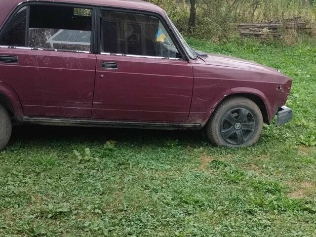 Красный ВАЗ 2107, объемом двигателя 10 л и пробегом 3 тыс. км за 510 $, фото 2 на Automoto.ua