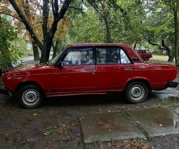 Червоний ВАЗ 2107, об'ємом двигуна 0 л та пробігом 70 тис. км за 770 $, фото 1 на Automoto.ua