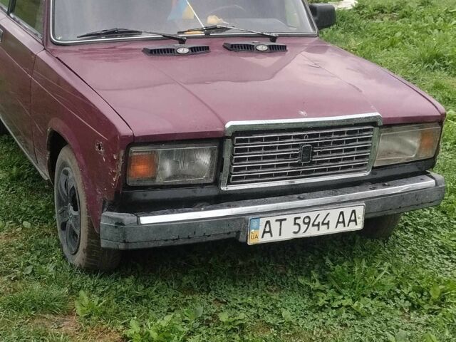 Красный ВАЗ 2107, объемом двигателя 10 л и пробегом 3 тыс. км за 510 $, фото 1 на Automoto.ua