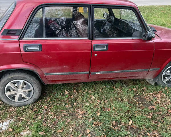 Красный ВАЗ 2107, объемом двигателя 1.5 л и пробегом 1 тыс. км за 650 $, фото 2 на Automoto.ua