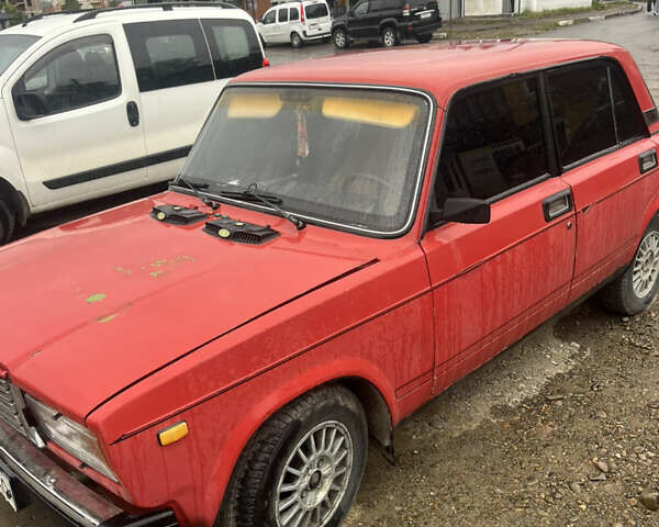 Красный ВАЗ 2107, объемом двигателя 1.3 л и пробегом 145 тыс. км за 1200 $, фото 1 на Automoto.ua