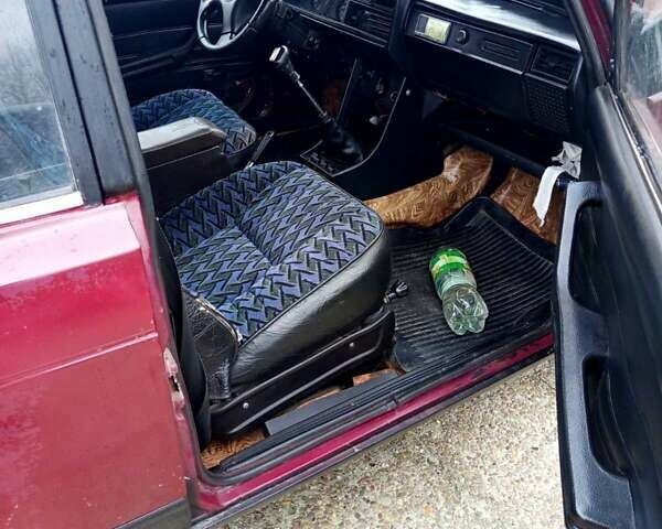 Красный ВАЗ 2107, объемом двигателя 1.2 л и пробегом 69 тыс. км за 734 $, фото 5 на Automoto.ua