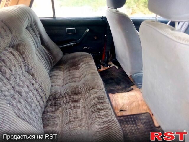 Красный ВАЗ 2107, объемом двигателя 1.5 л и пробегом 170 тыс. км за 515 $, фото 4 на Automoto.ua