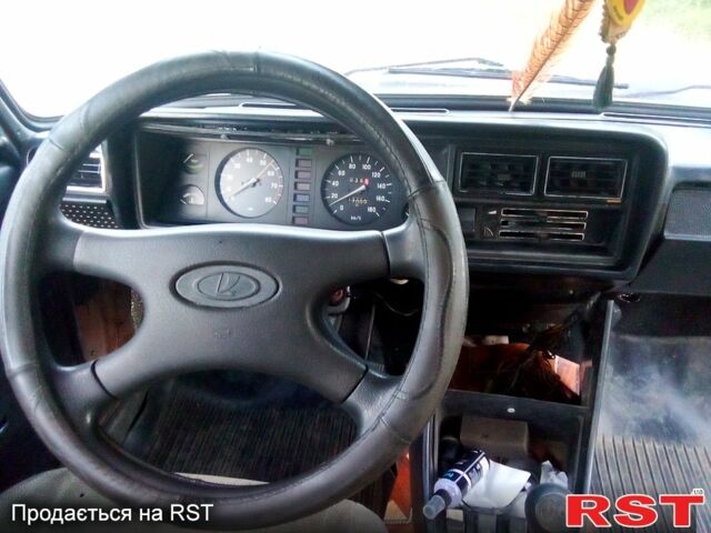 Красный ВАЗ 2107, объемом двигателя 1.5 л и пробегом 170 тыс. км за 515 $, фото 5 на Automoto.ua