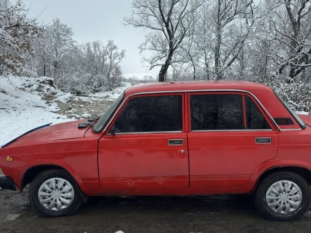 Красный ВАЗ 2107, объемом двигателя 1.5 л и пробегом 77 тыс. км за 550 $, фото 7 на Automoto.ua
