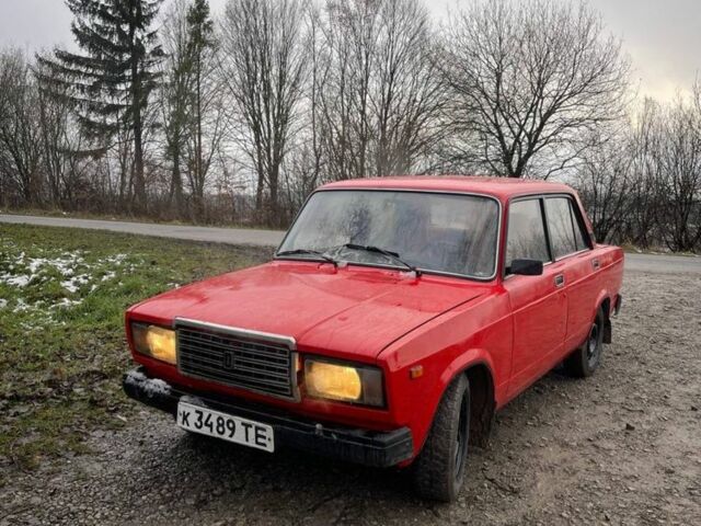 Красный ВАЗ 2107, объемом двигателя 1.5 л и пробегом 100 тыс. км за 600 $, фото 4 на Automoto.ua